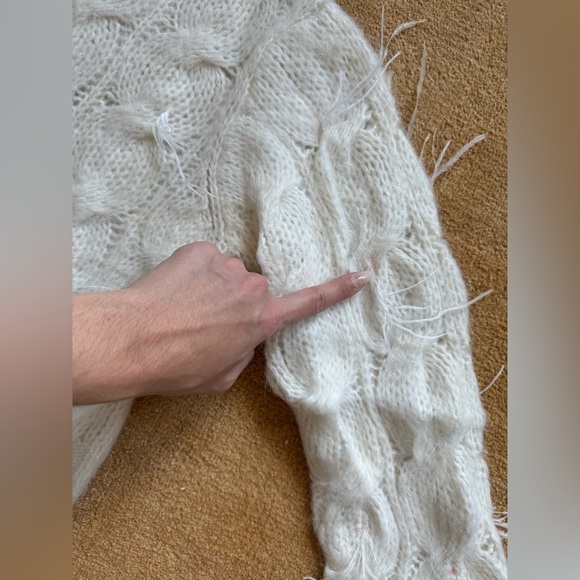 🍂NWT Vince Feather-Appliquéd Italian Cable-Knit Sweater - Picture 10 of 16